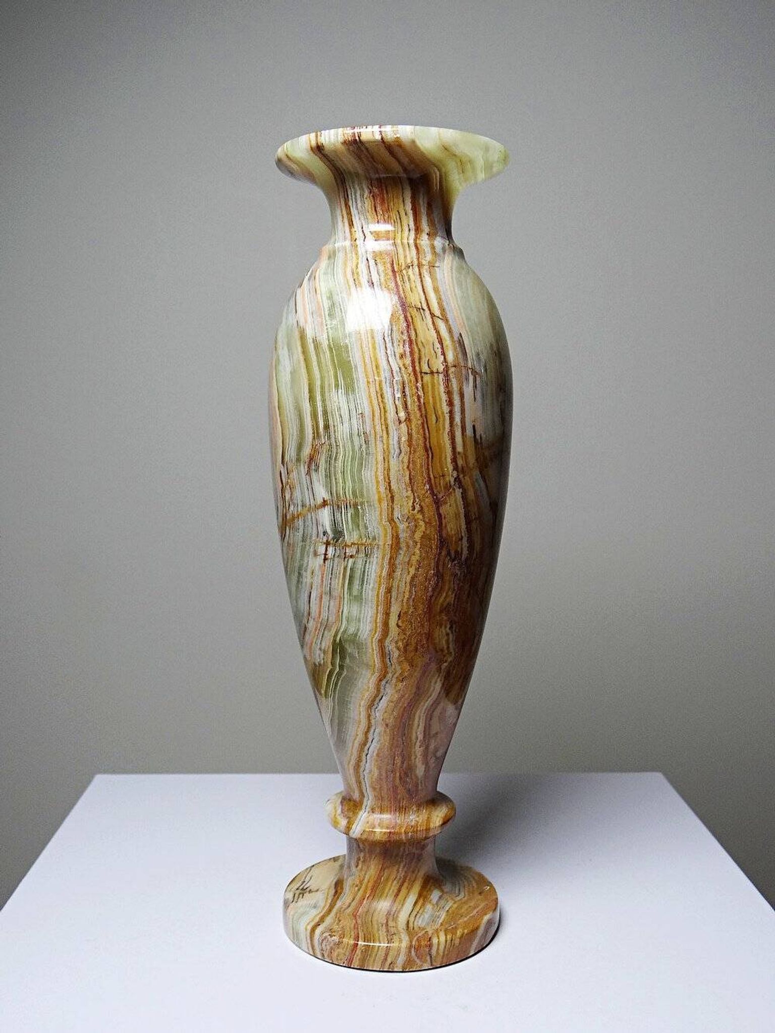 Vintage baluster vase in green striped onyx, Italy, mid-century.