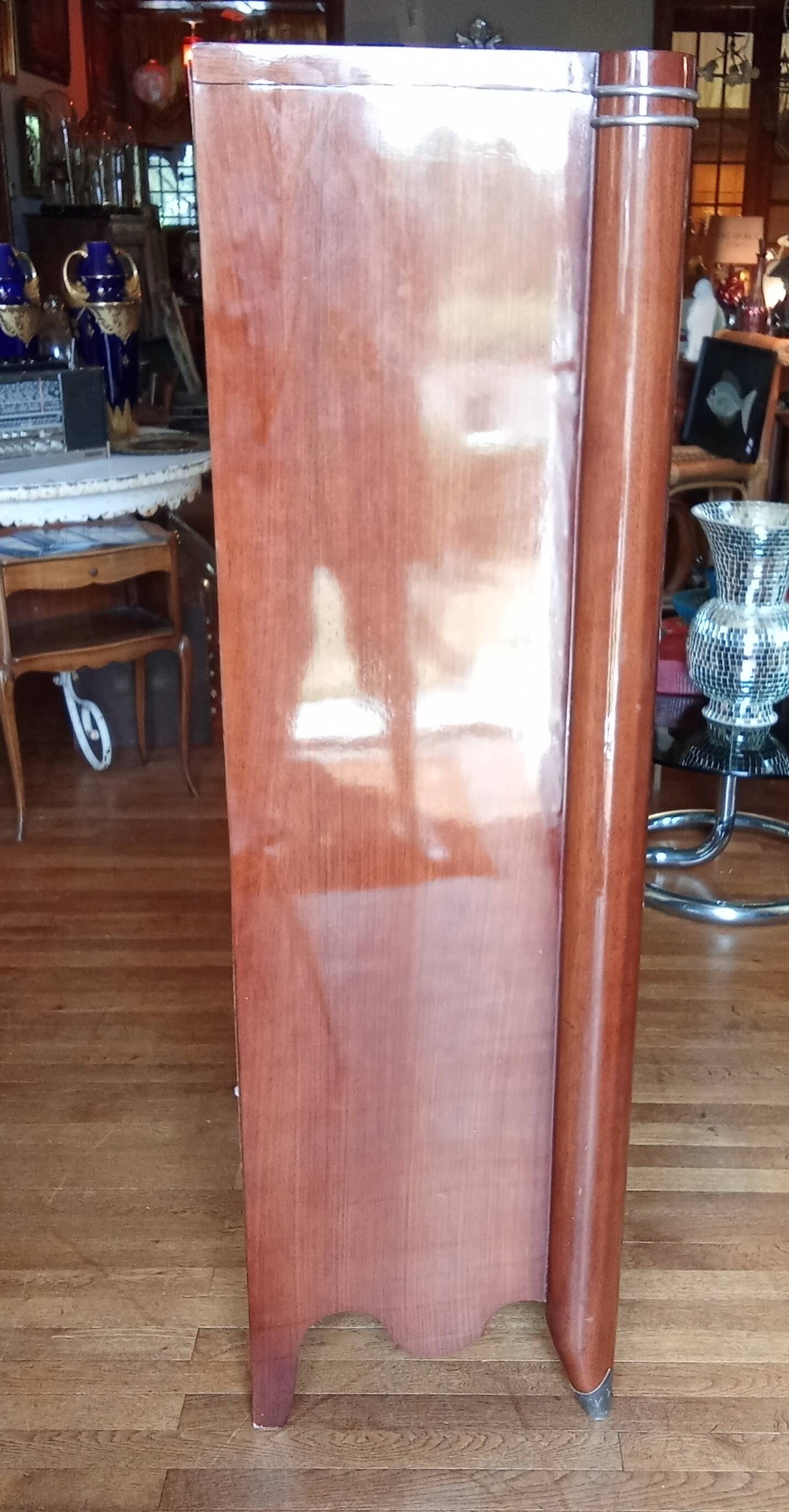Antique illuminated Art Deco display cabinet