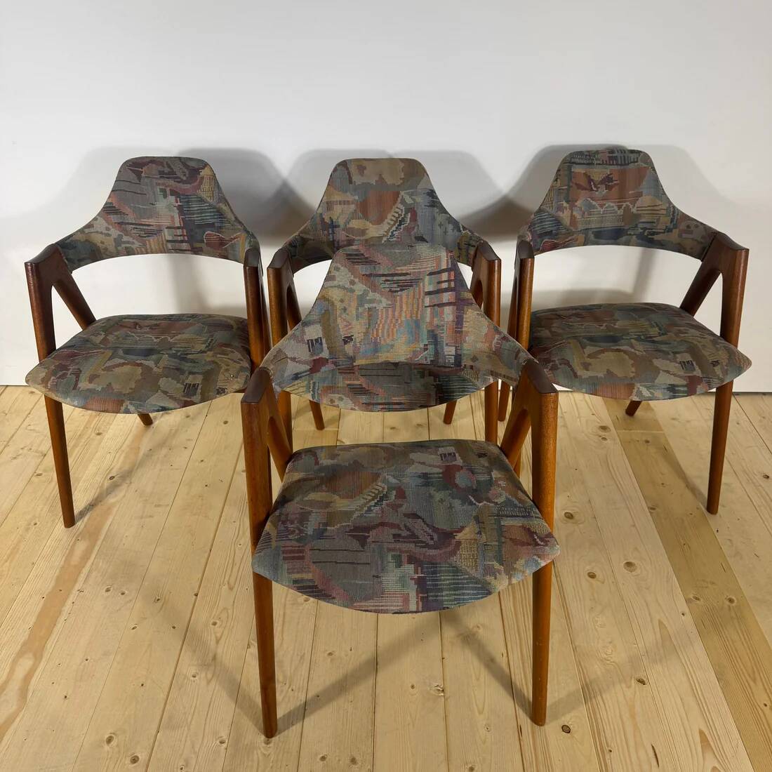 Set of 4 Compass chairs by Kai Kristiansen – mid-century Danish design