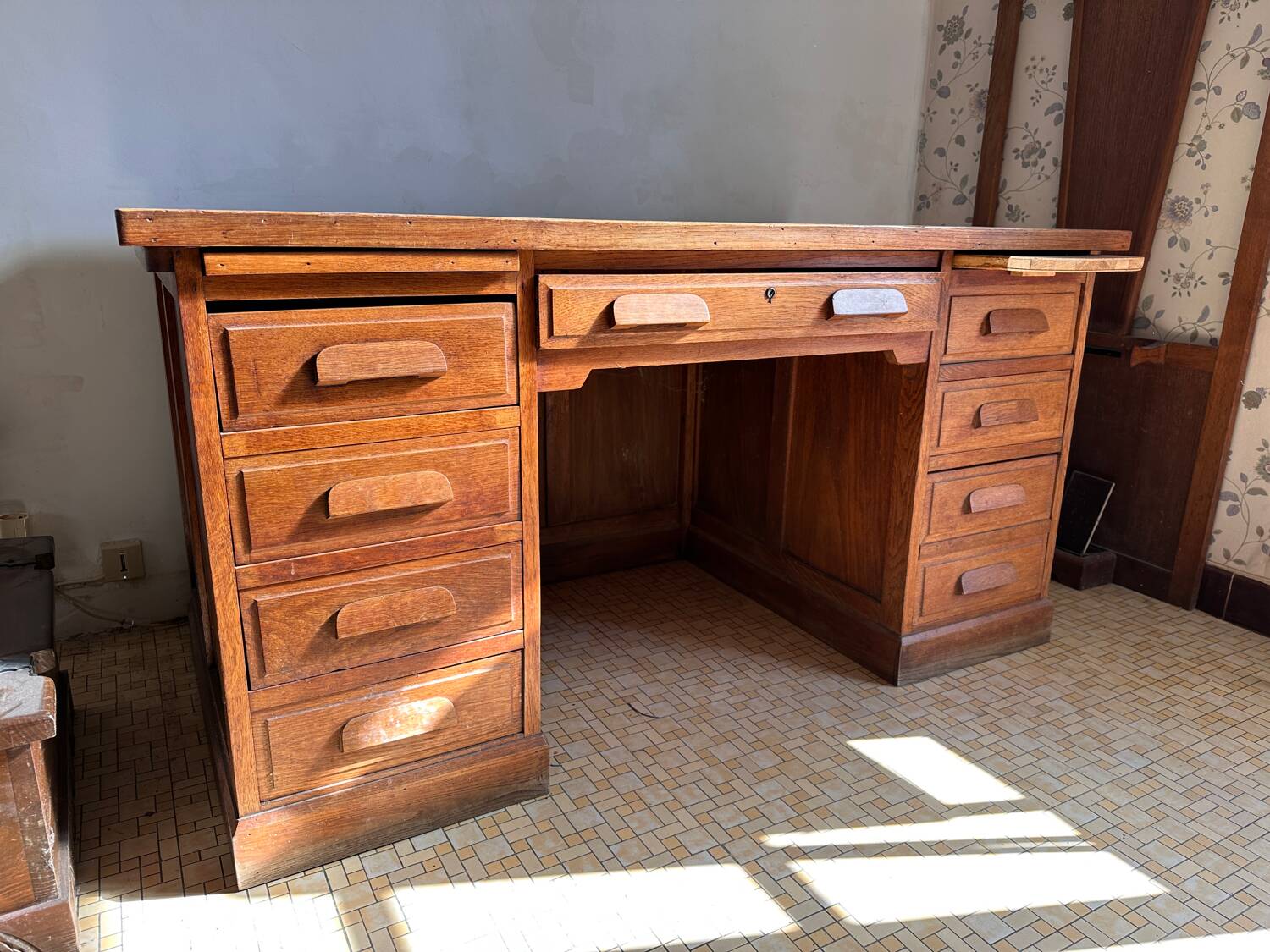Vintage desk from the 50s