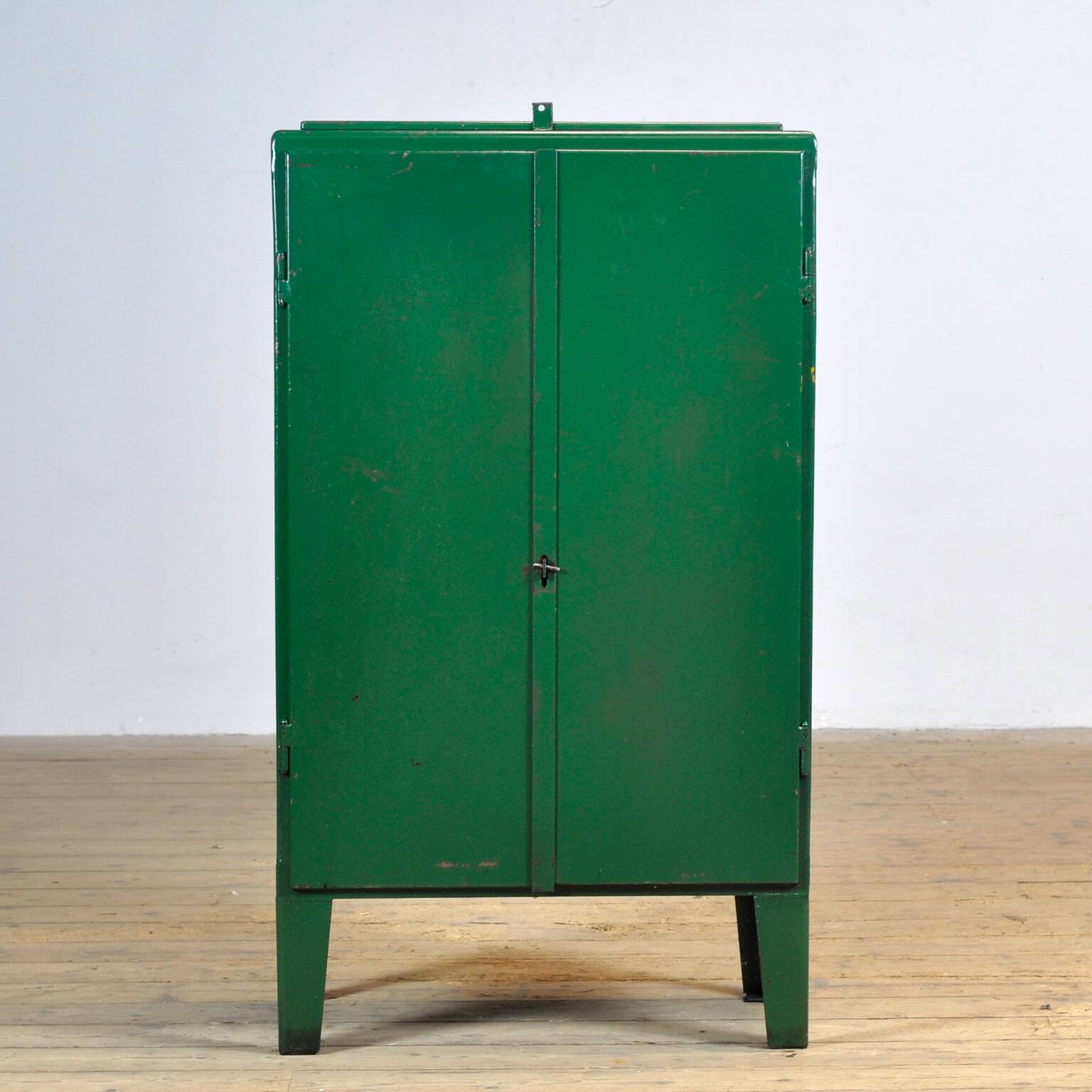 Armoire industrielle en fer forgé, années 1960