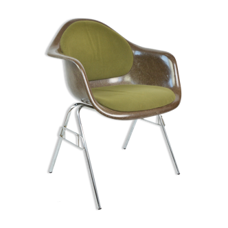 Chair designed by Charles & Ray Eames, Vitra, 1970