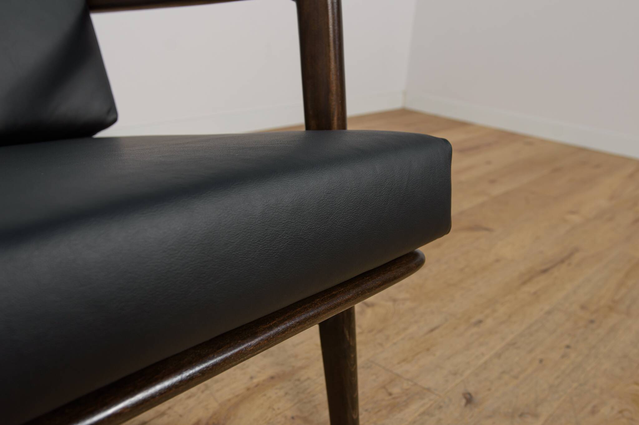 Model 300-139 Armchairs from Swarzędz Furniture Factory, Poland, 1960s, Set