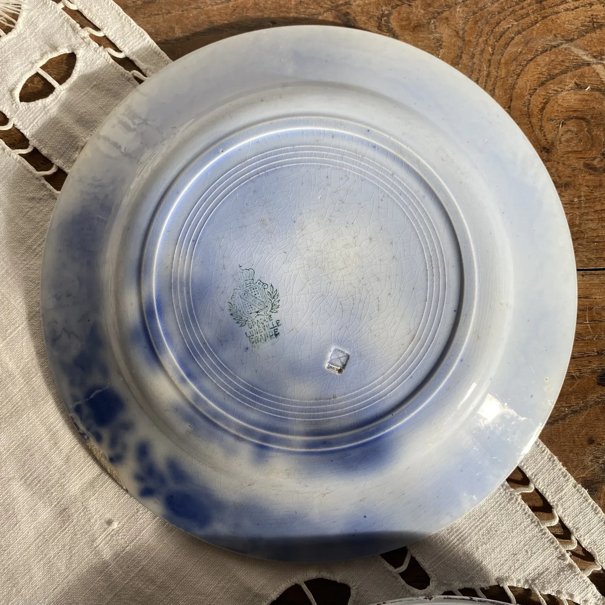 Assiettes Luneville en faïence opaque