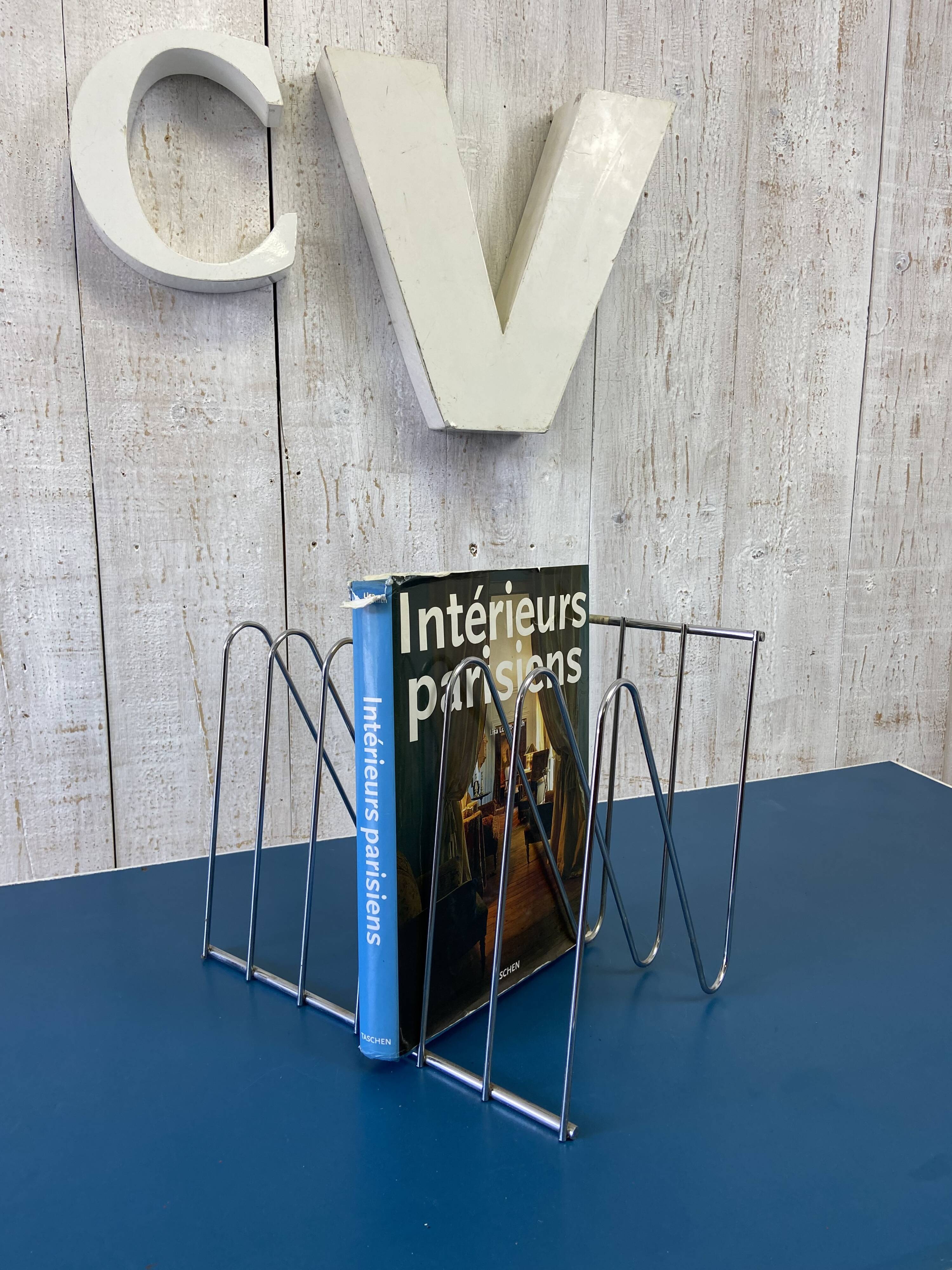 Vintage vinyl/magazine holder