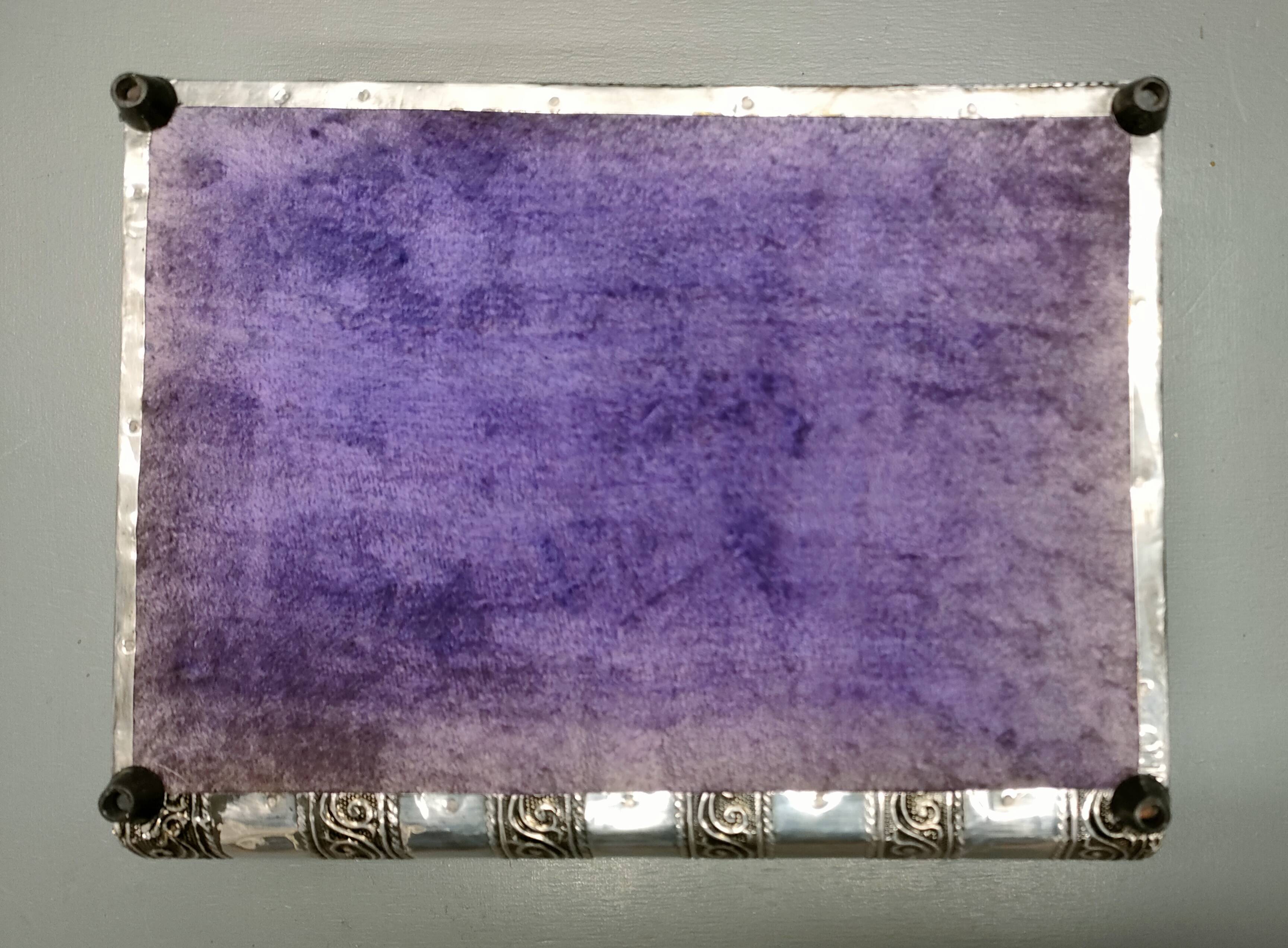 Handcrafted ethnic jewelry box - Hand-pushed silver iron - India - 70's