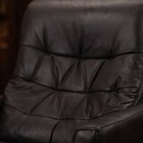 Modern Black Leather Swivel Armchair — Chrome Base — 2000s — H 107 cm