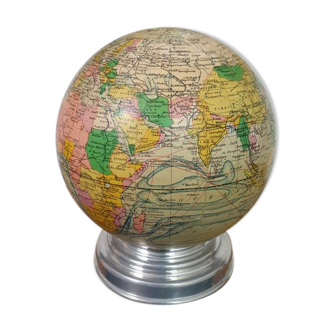 Light earth globe