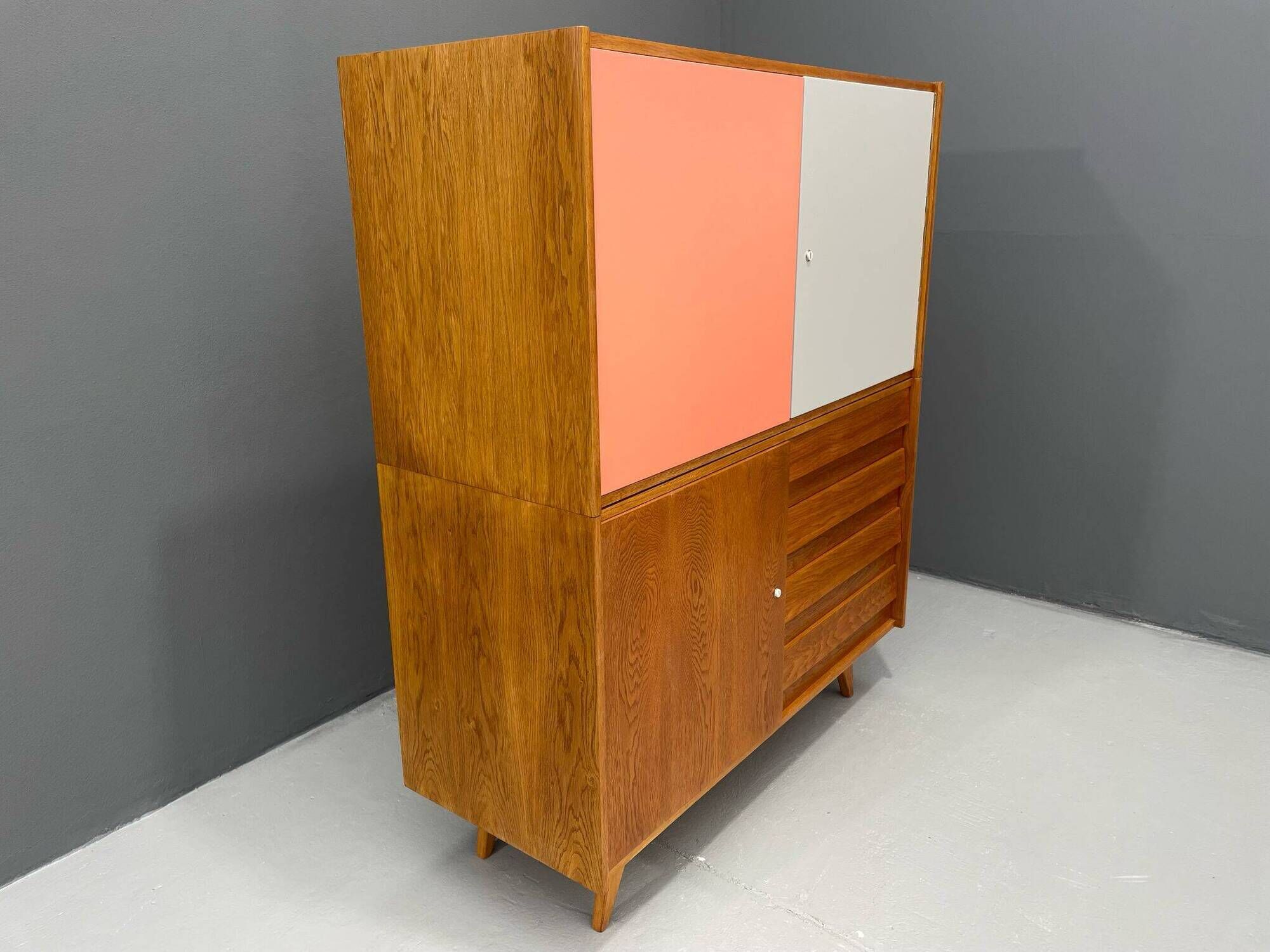 Meuble U-450 en Chêne par Jiří Jiroutek pour Interiér Praha, Tchécoslovaquie, 1