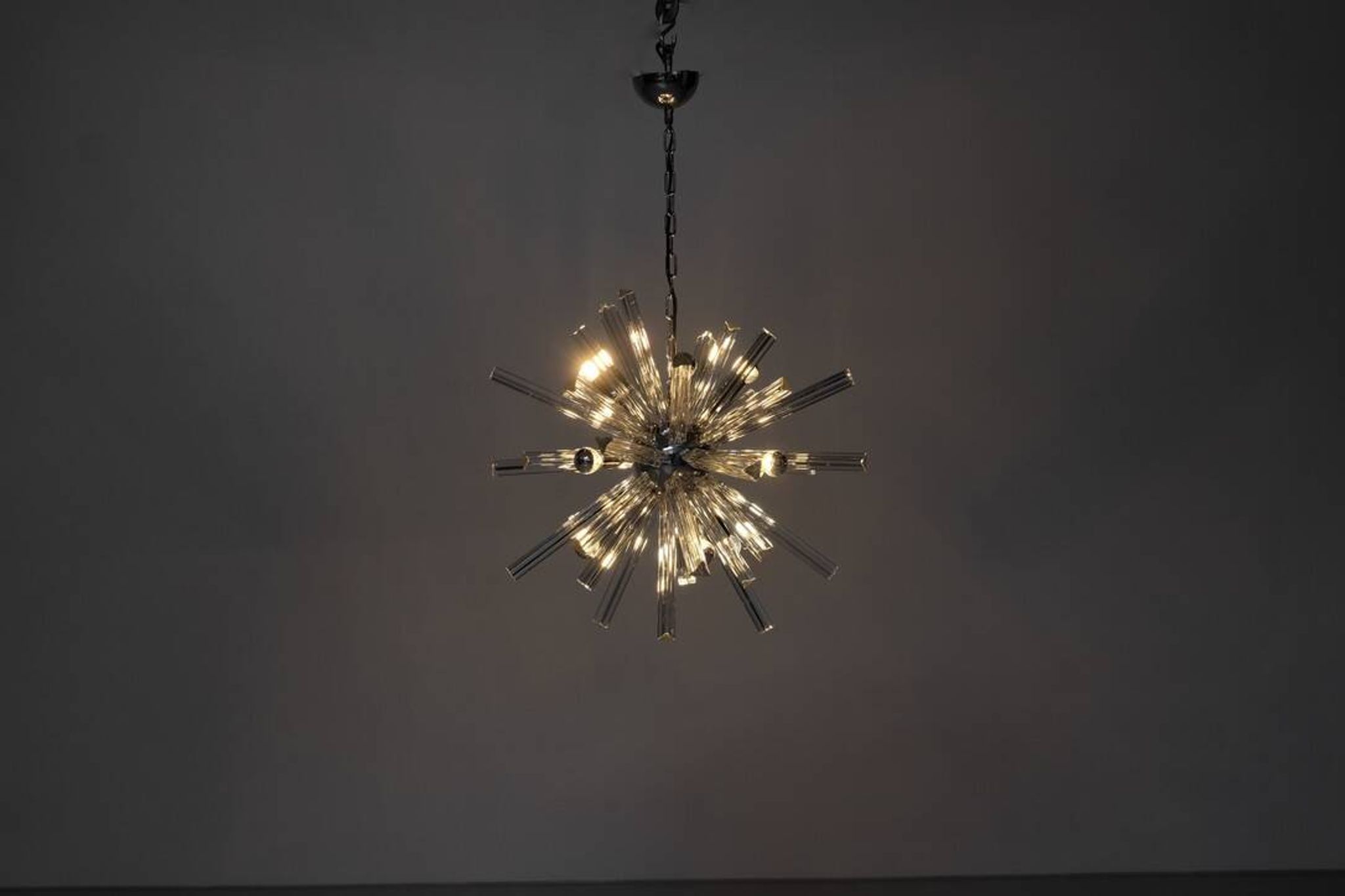 Murano glass Sputnik pendant light, Italy.