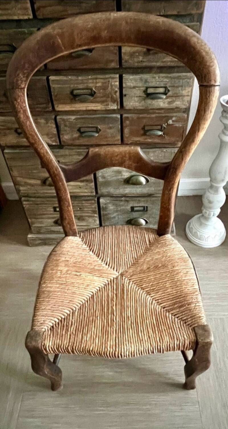 Lot 4 Old Children's Chairs