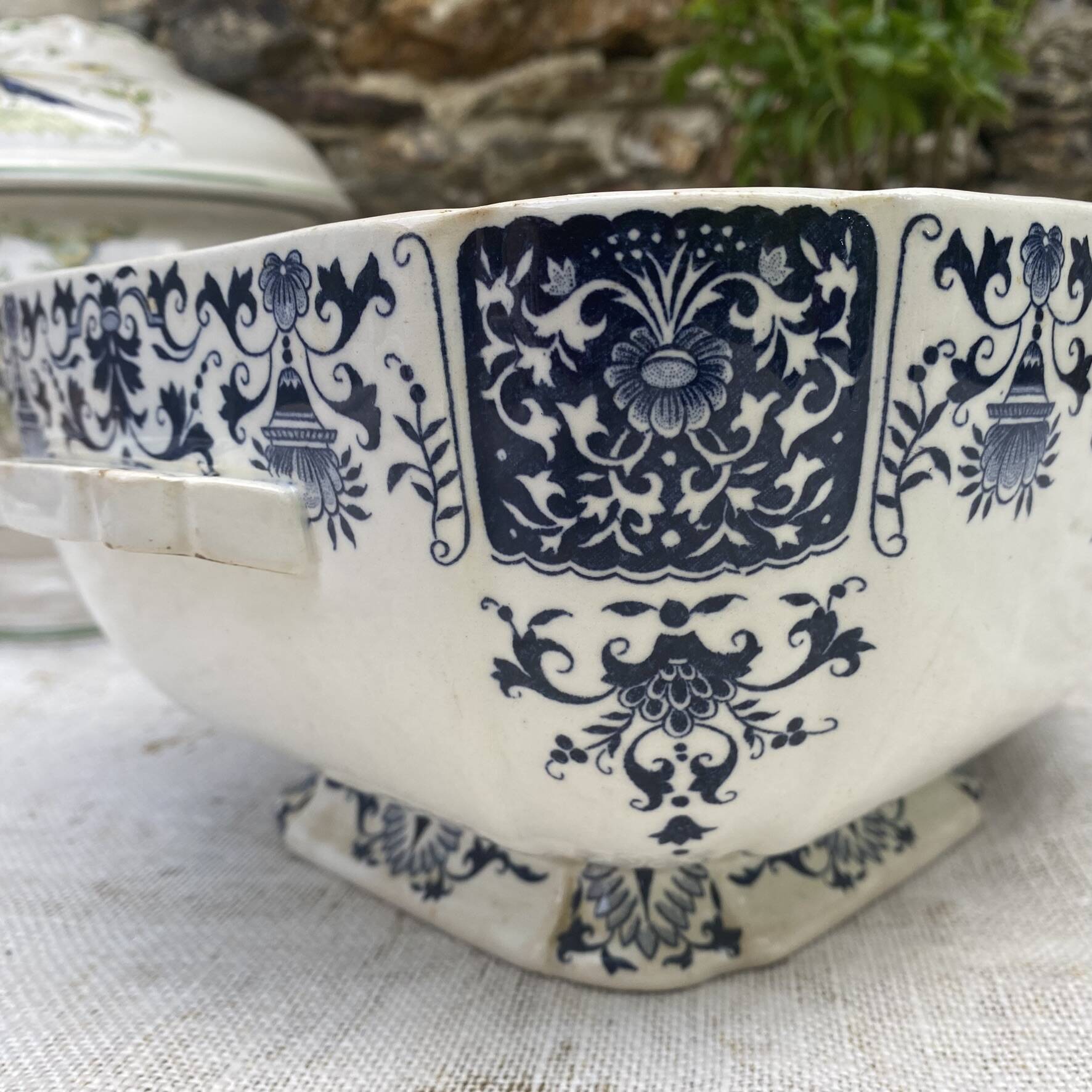 Légumier ancien , saladier en terre de fer Gien