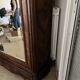 Armoire ancienne en bois massif avec miroir – style Louis XV – belle pièce