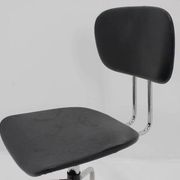 Chaise de bureau à roulettes en chrome