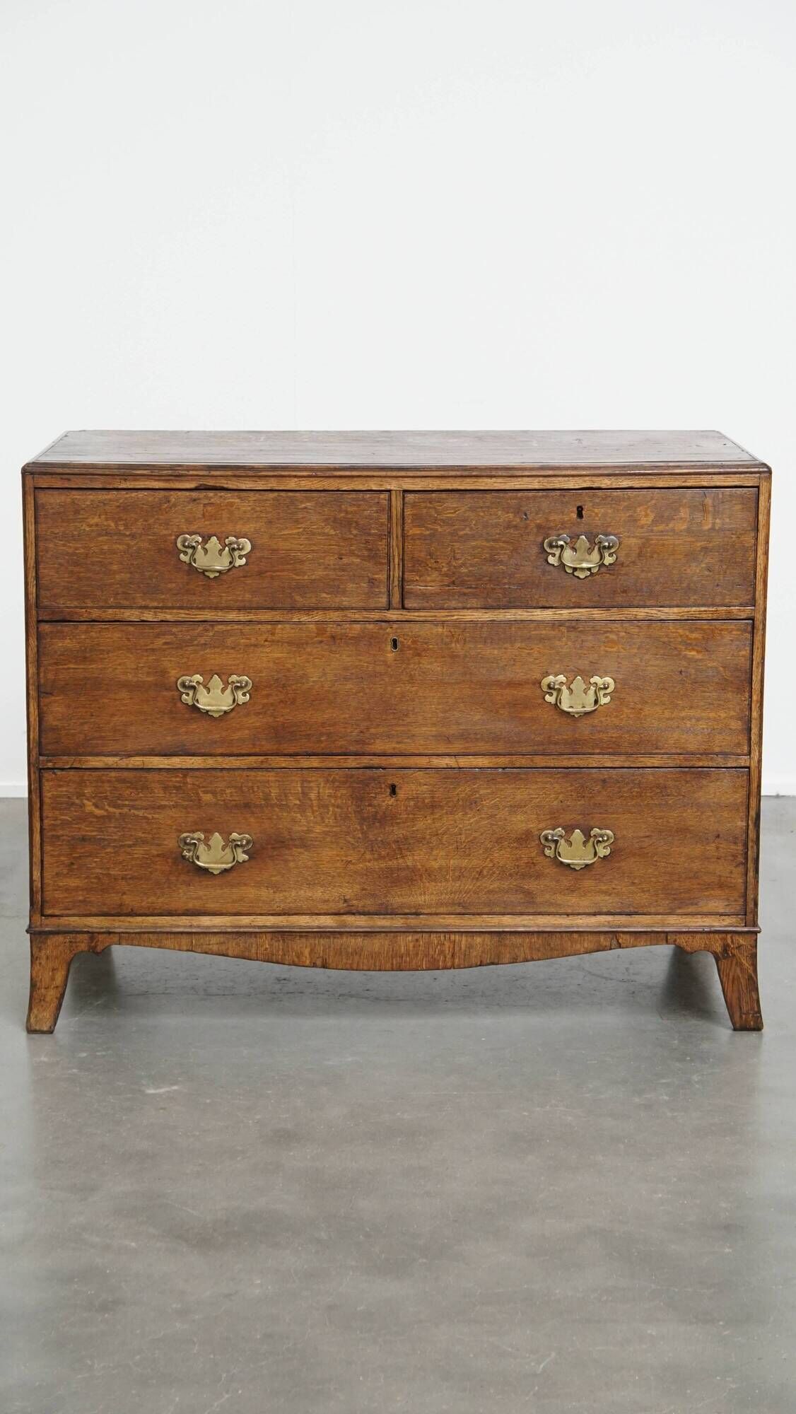 Antique Early 19th-Century English Oak Chest of Drawers/Commode