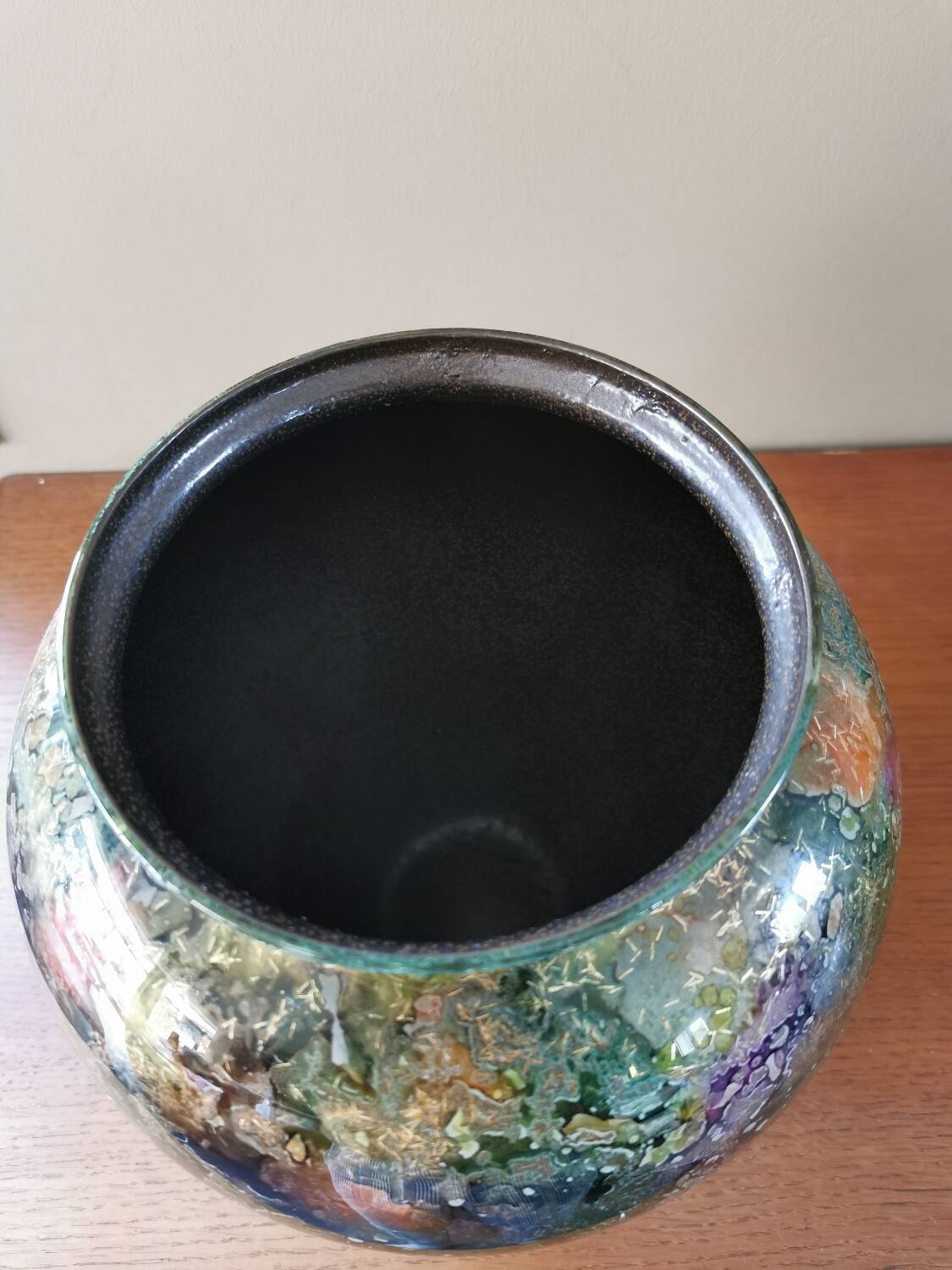 Eglomise Lacquered Glass Vase Line