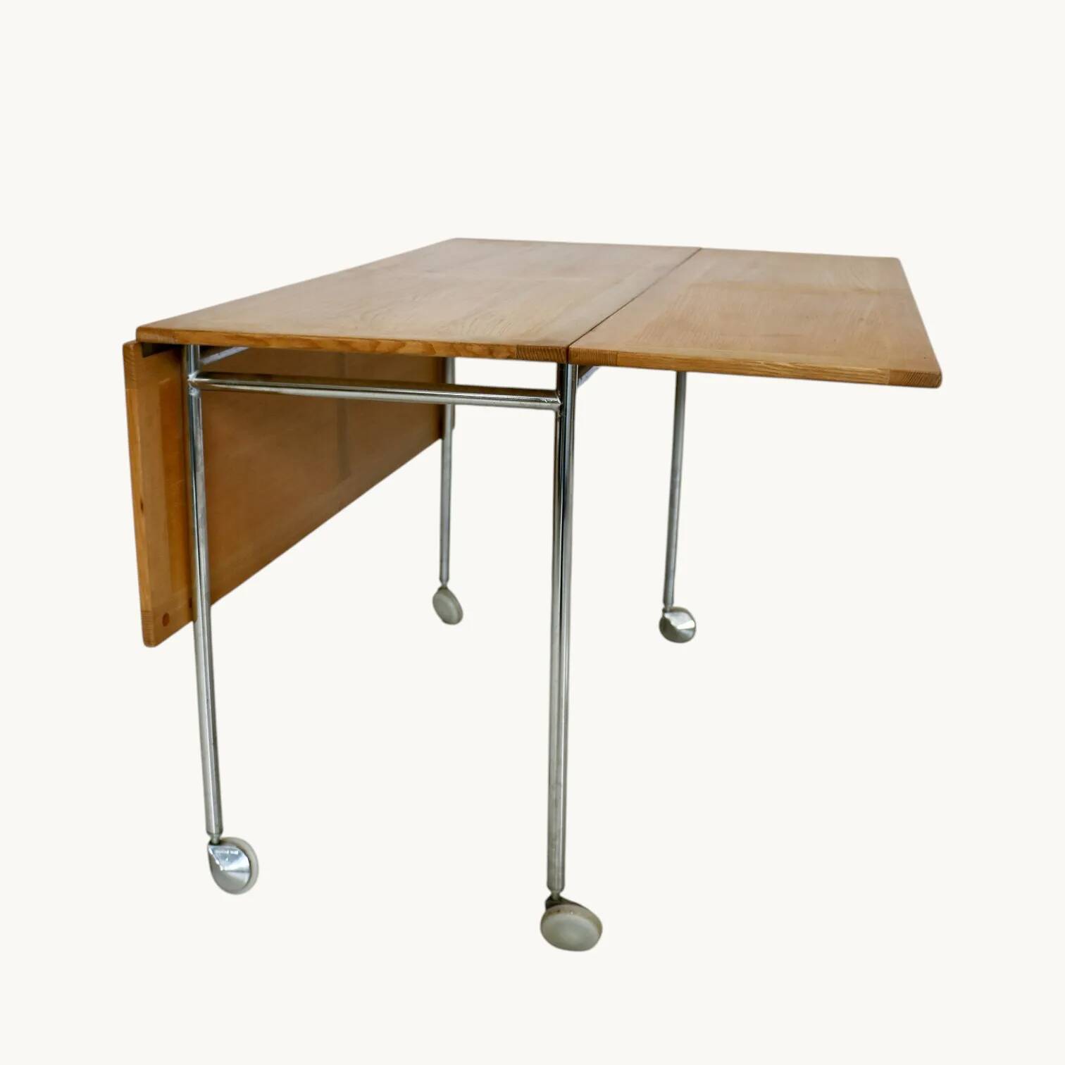 A folding side table "Berit" by Bruno Mathsson, Sweden, 1950s.