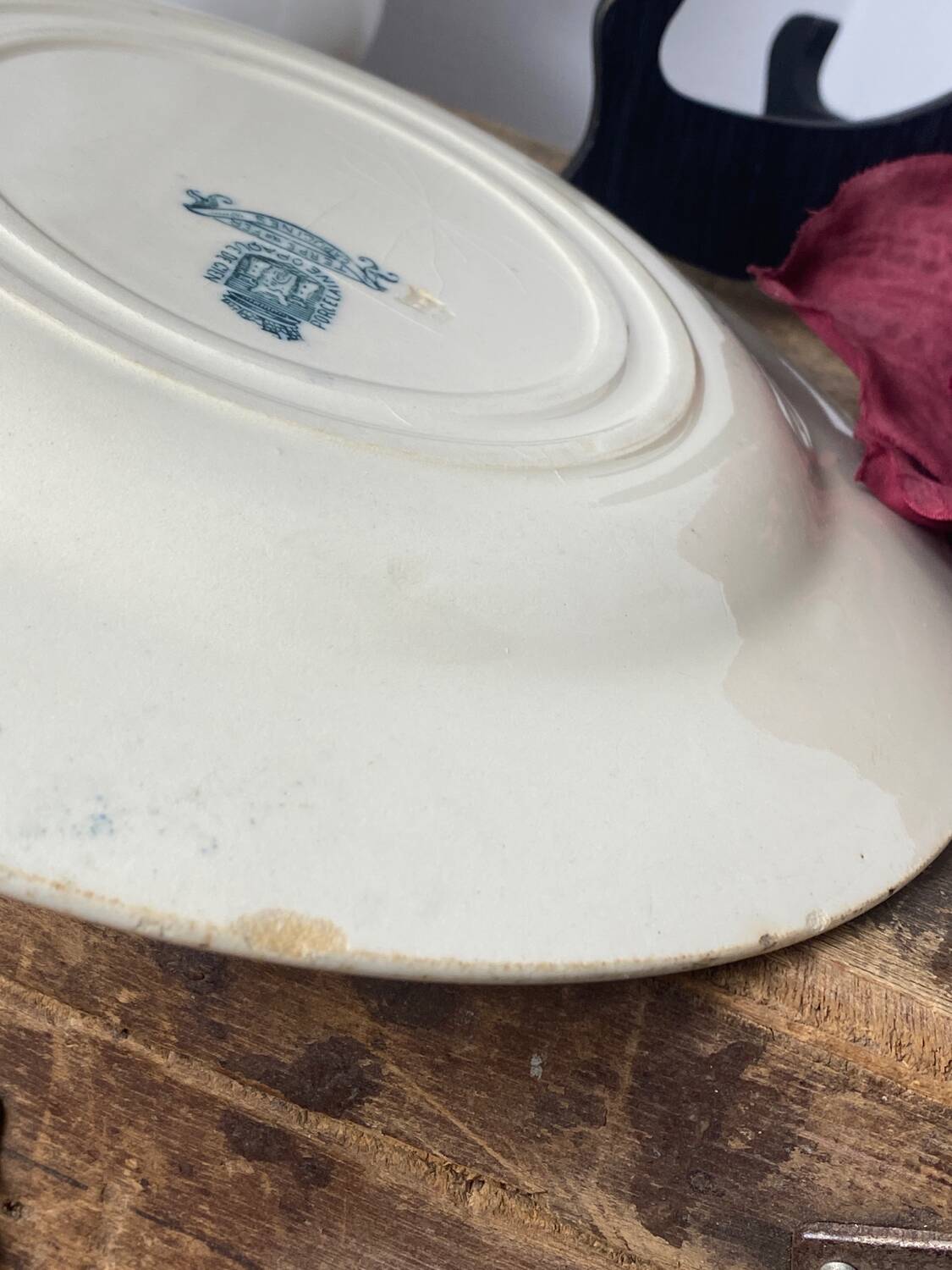 Giens Iron Earth Plates