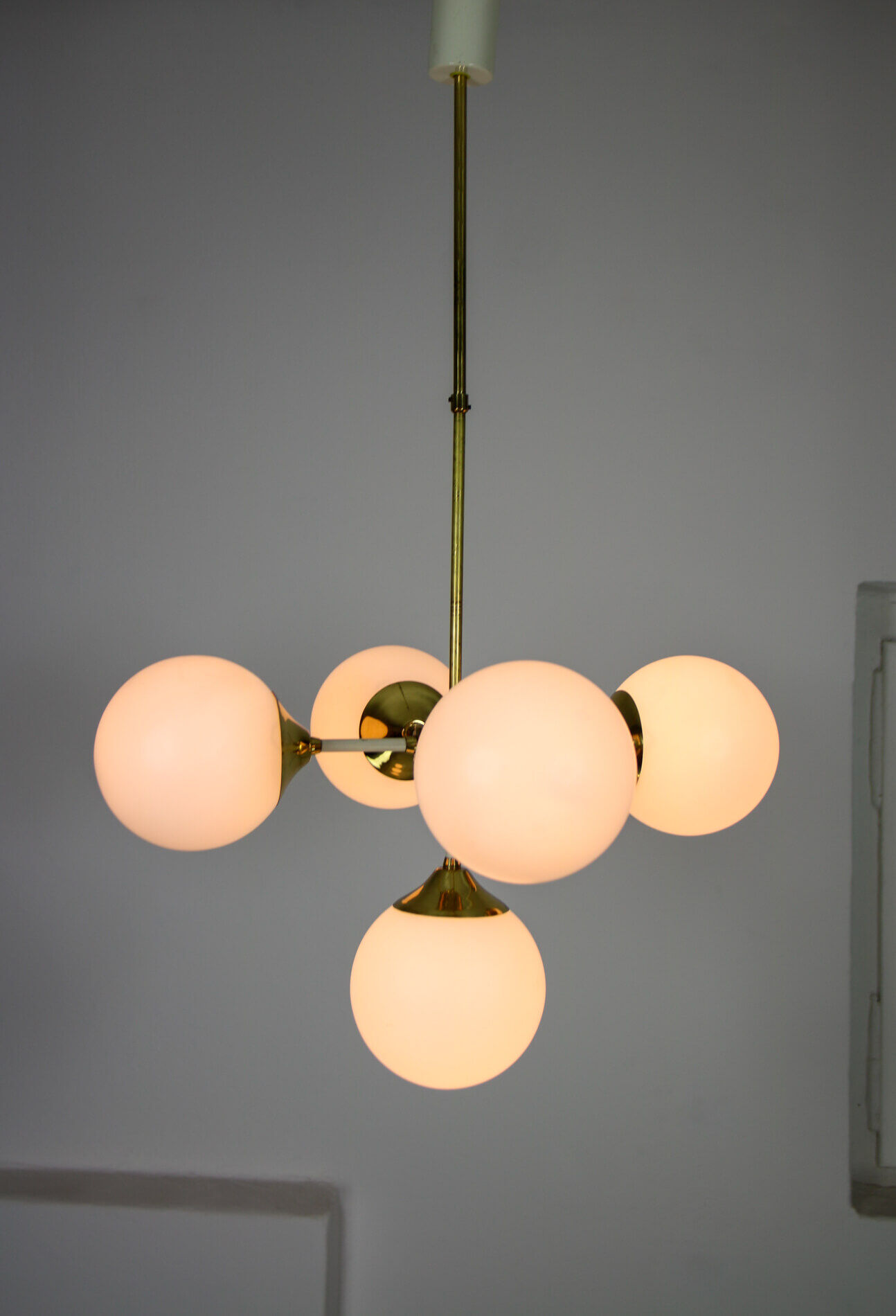 Lustre en laiton à 5 bras du milieu du siècle