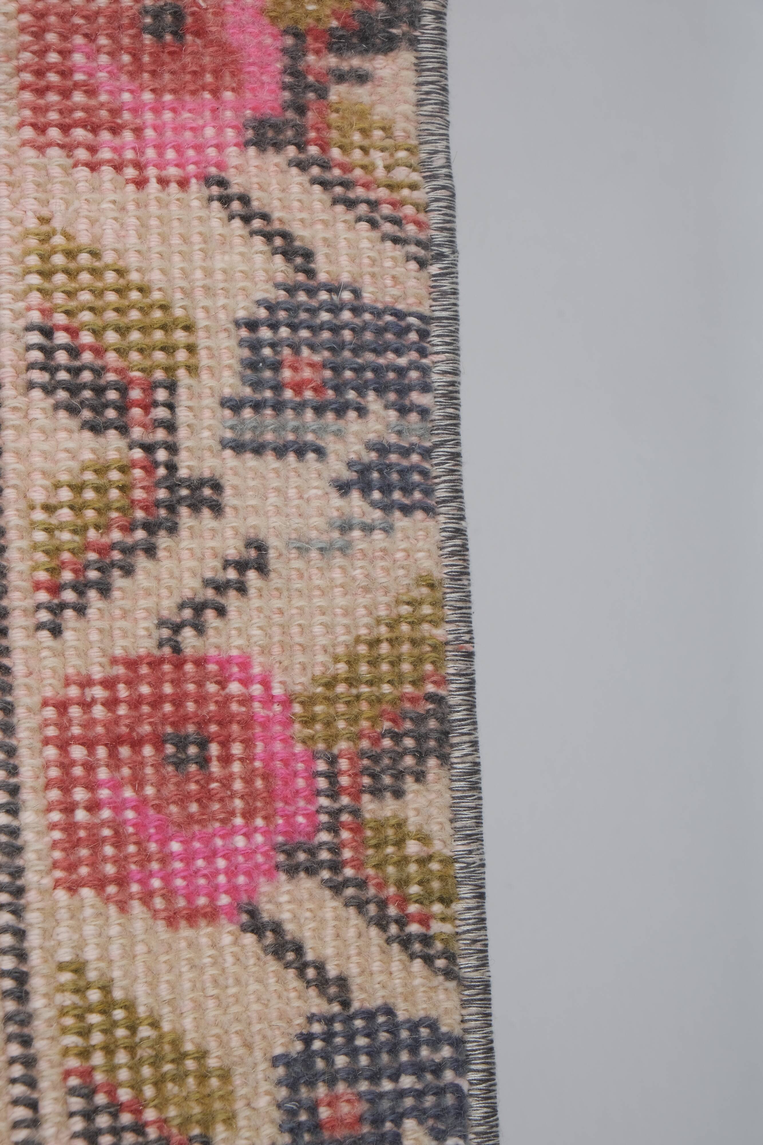 Vintage Turkish rug from Oushak, handwoven 129x213 cm