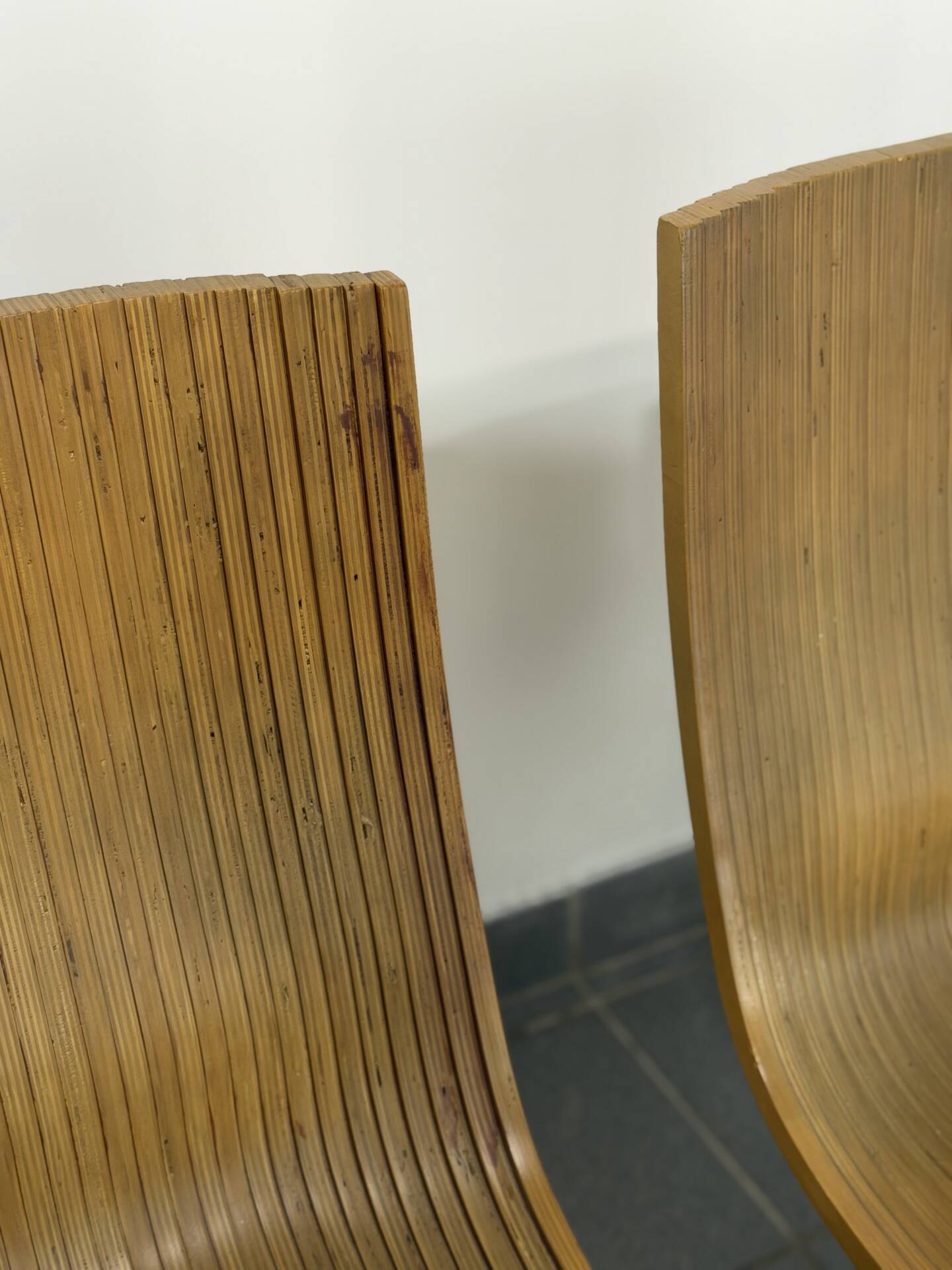 Lot de 4 chaises Contour par Alejandro Estrada pour Piegatto