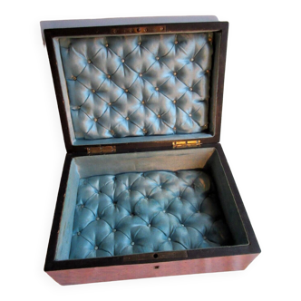 Boite XIXème Napoléon III, coffret à bijoux capitonné soie bleue en loupe d'orme