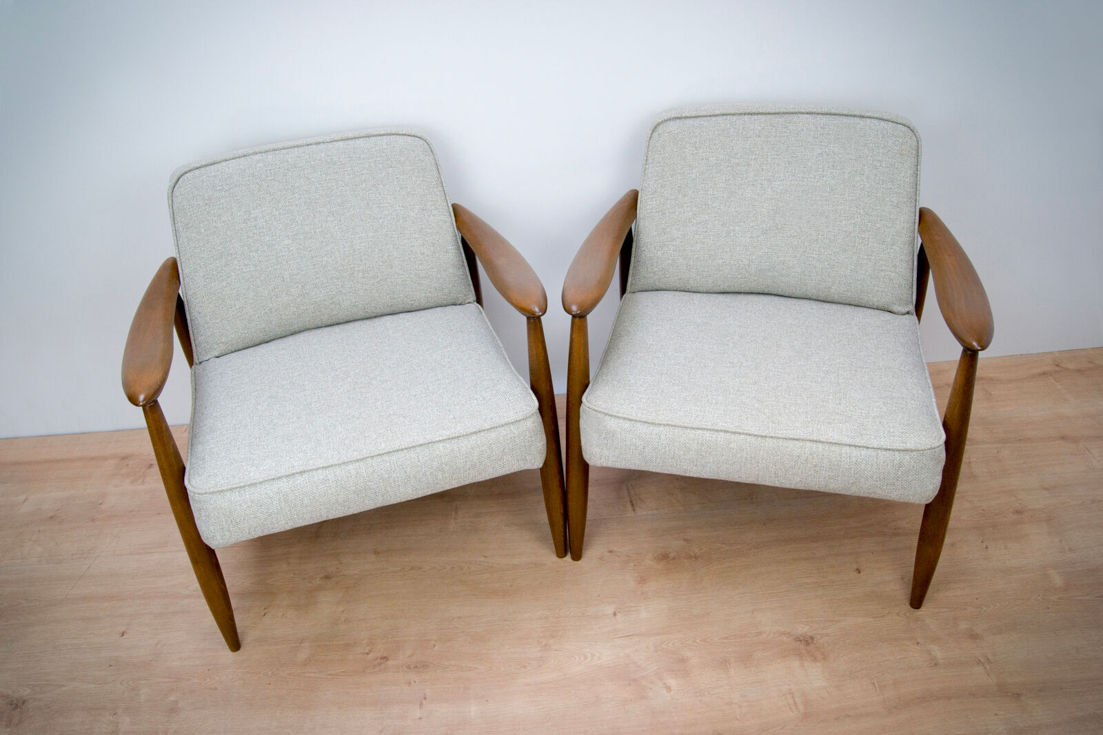 GFM-87 Armchairs by Juliusz Kedziorek for Gościcińskie Furniture, 1960s, Set of 2