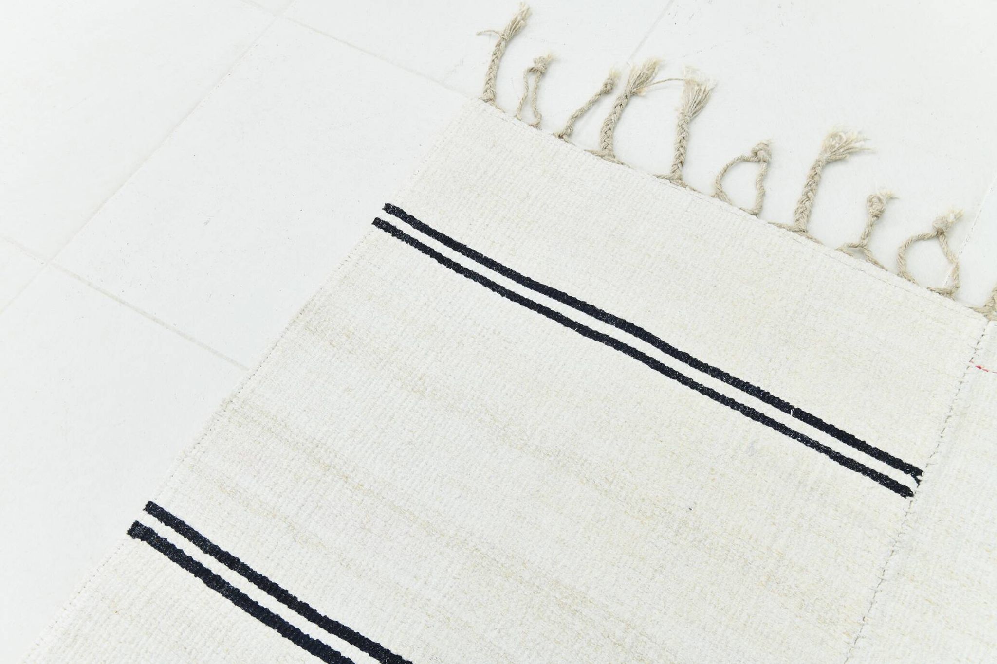 Kilim Turc Vintage Ivoire et Noir, Rayé, Déco Salon Bohème, 176X258Cm