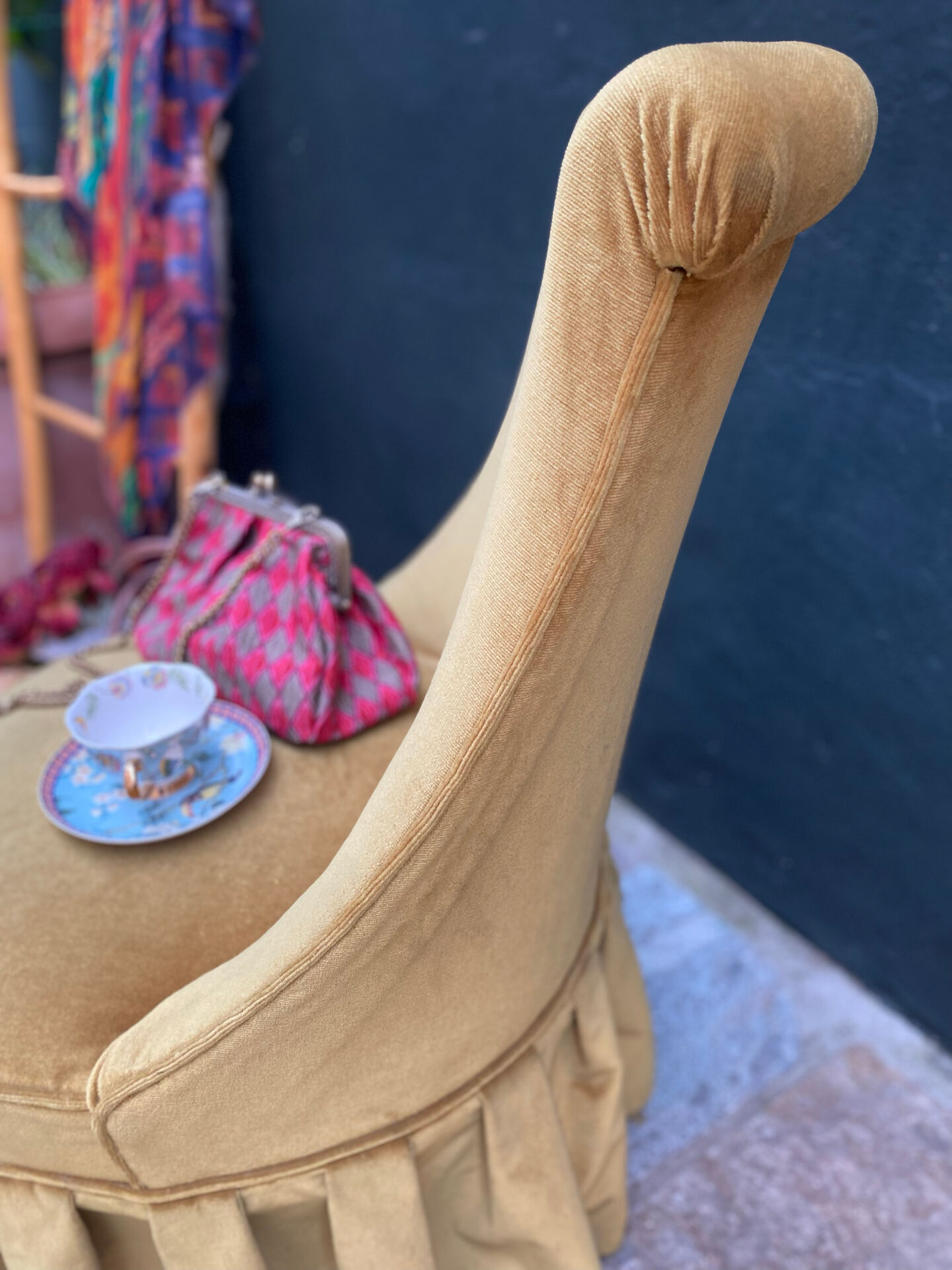 Vintage frog chair