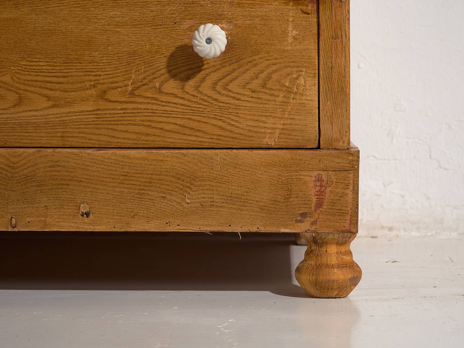 Antique three-drawer chest of drawers (circa 1920) #49