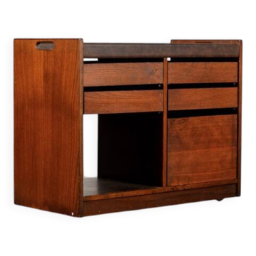 Hi-Fi cabinet on wheels