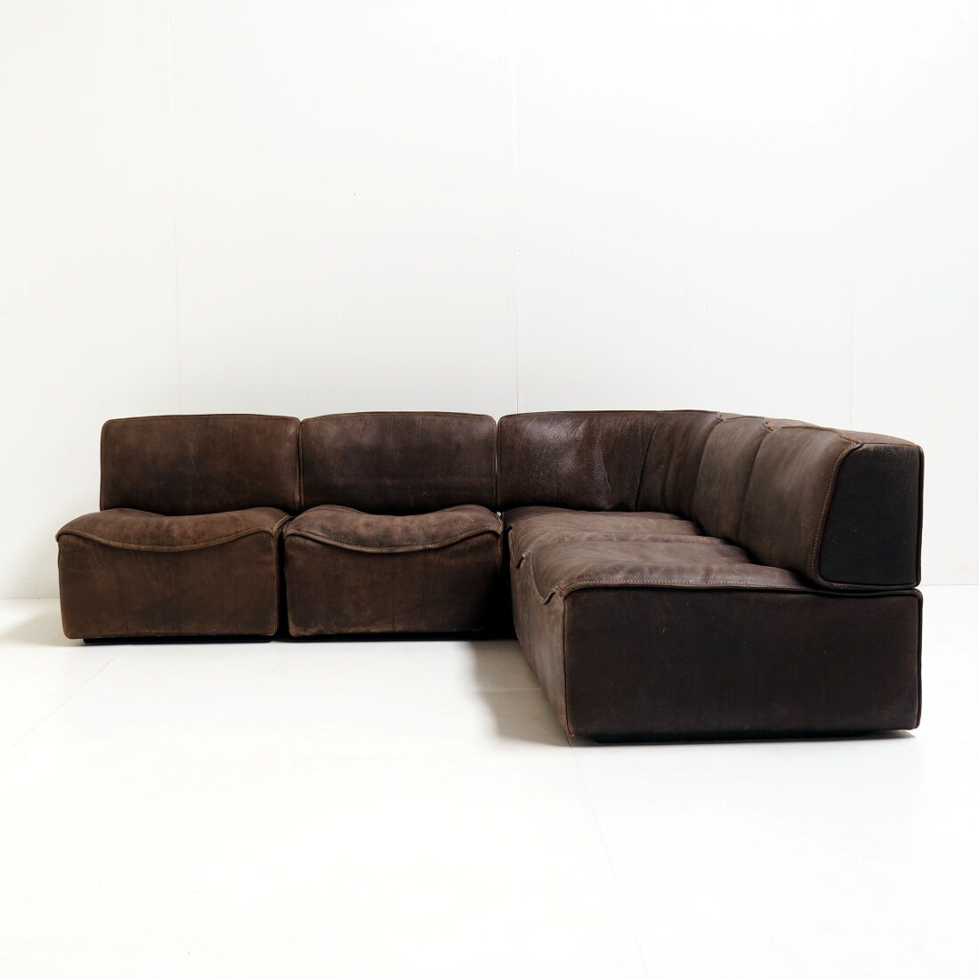 Vintage model DS-15 De Sede sofa