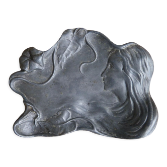 Art Nouveau pocket emptier