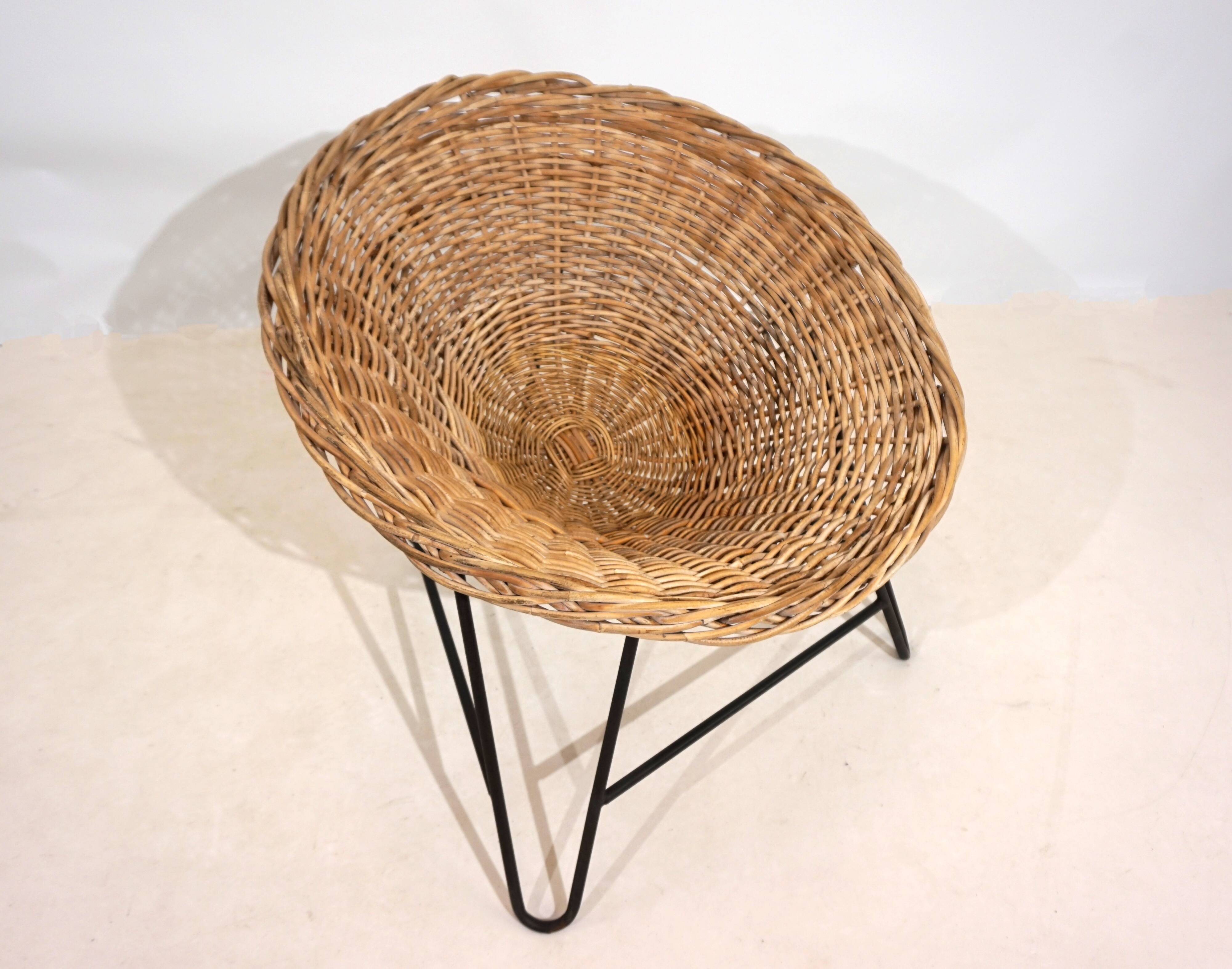 Set of 2 wicker pod chairs from the 60s