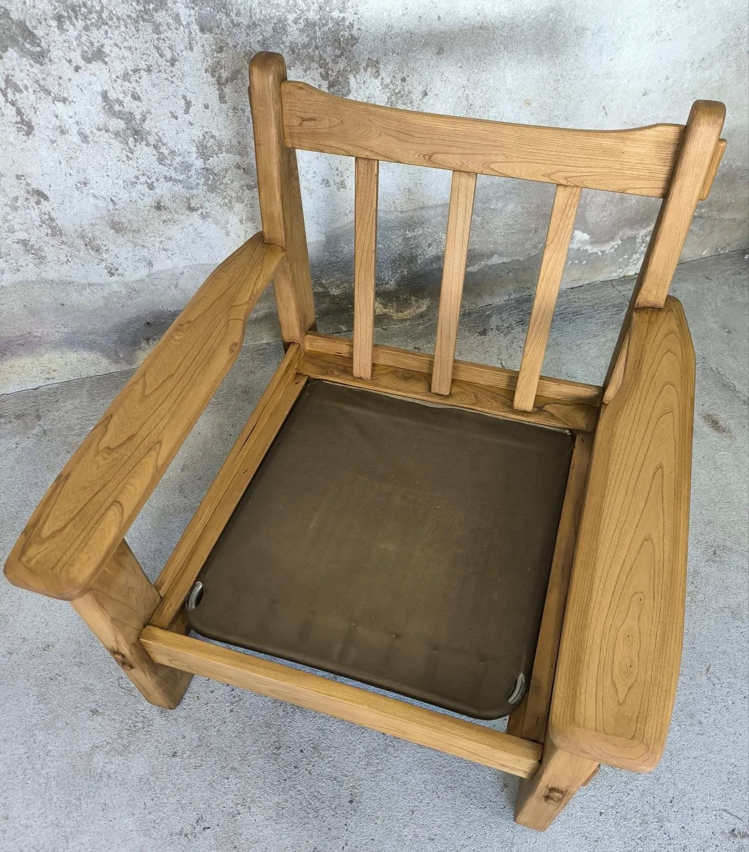 Paire de fauteuils vintage en orme massif