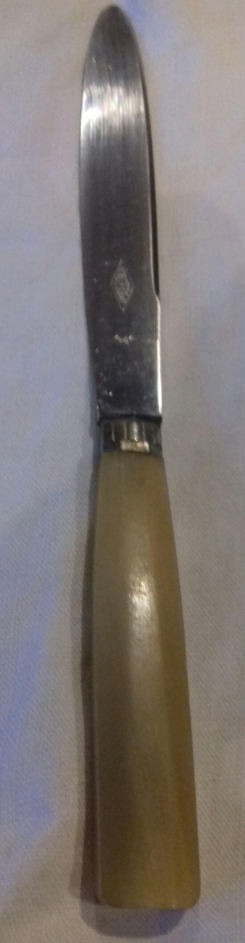 12 Knives in their box