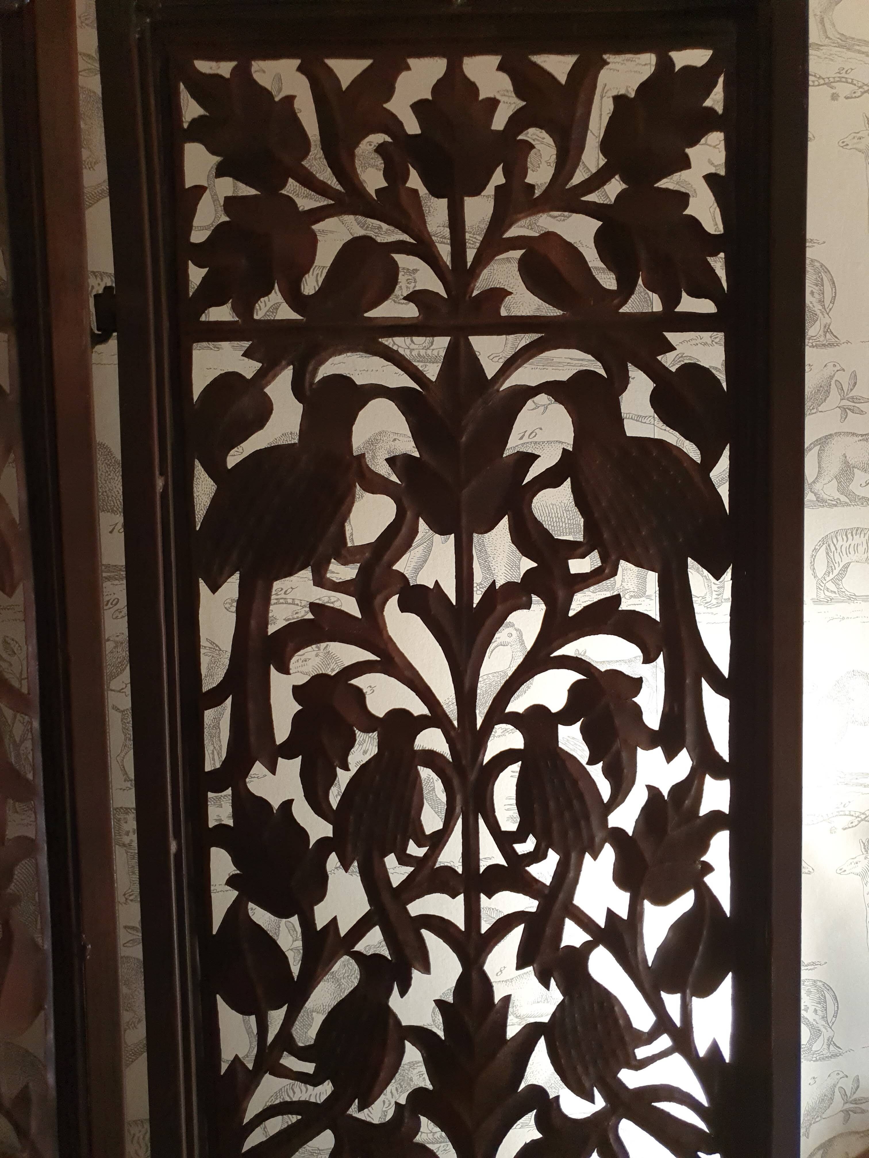 Cut metal screen