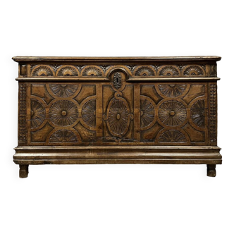 Louis XIII period chest in solid oak circa 1650