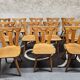 12 chaises bistrot en bois, 1970