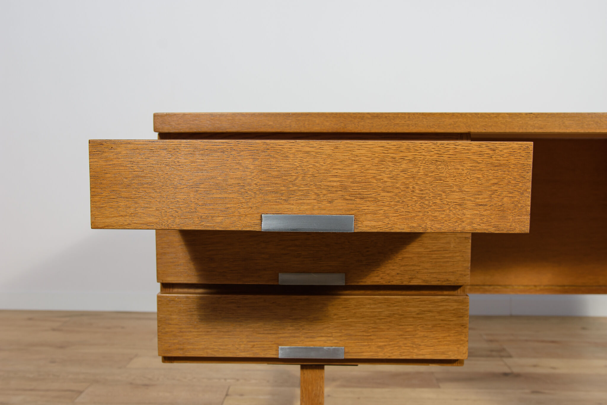 Mid-century modern oak desk from Eigil Petersens Møbelfabrik, Denmark, 1970s
