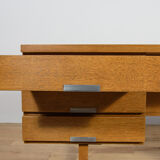 Mid-century modern oak desk from Eigil Petersens Møbelfabrik, Denmark, 1970s