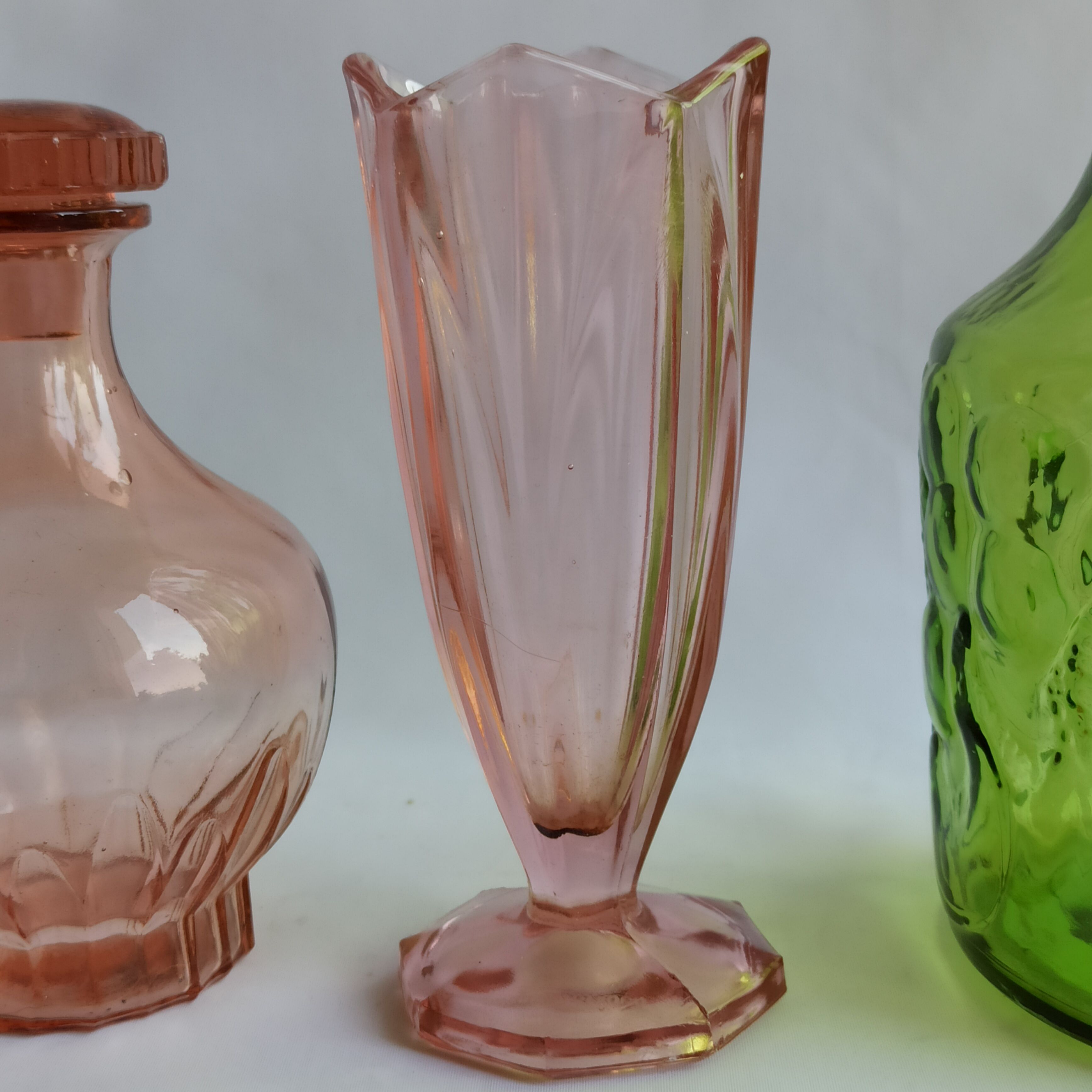 Pink Art Deco tulip vase in moulded glass