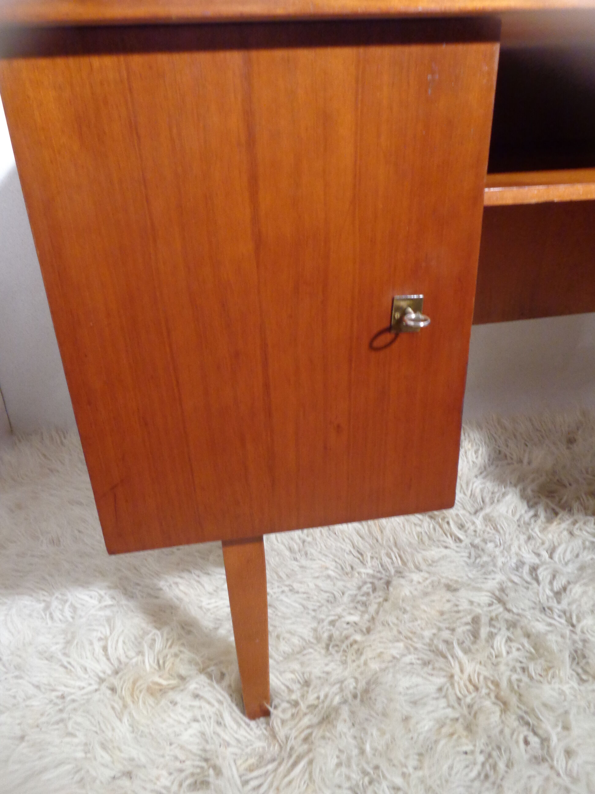 Vintage desk from the 60s light oak