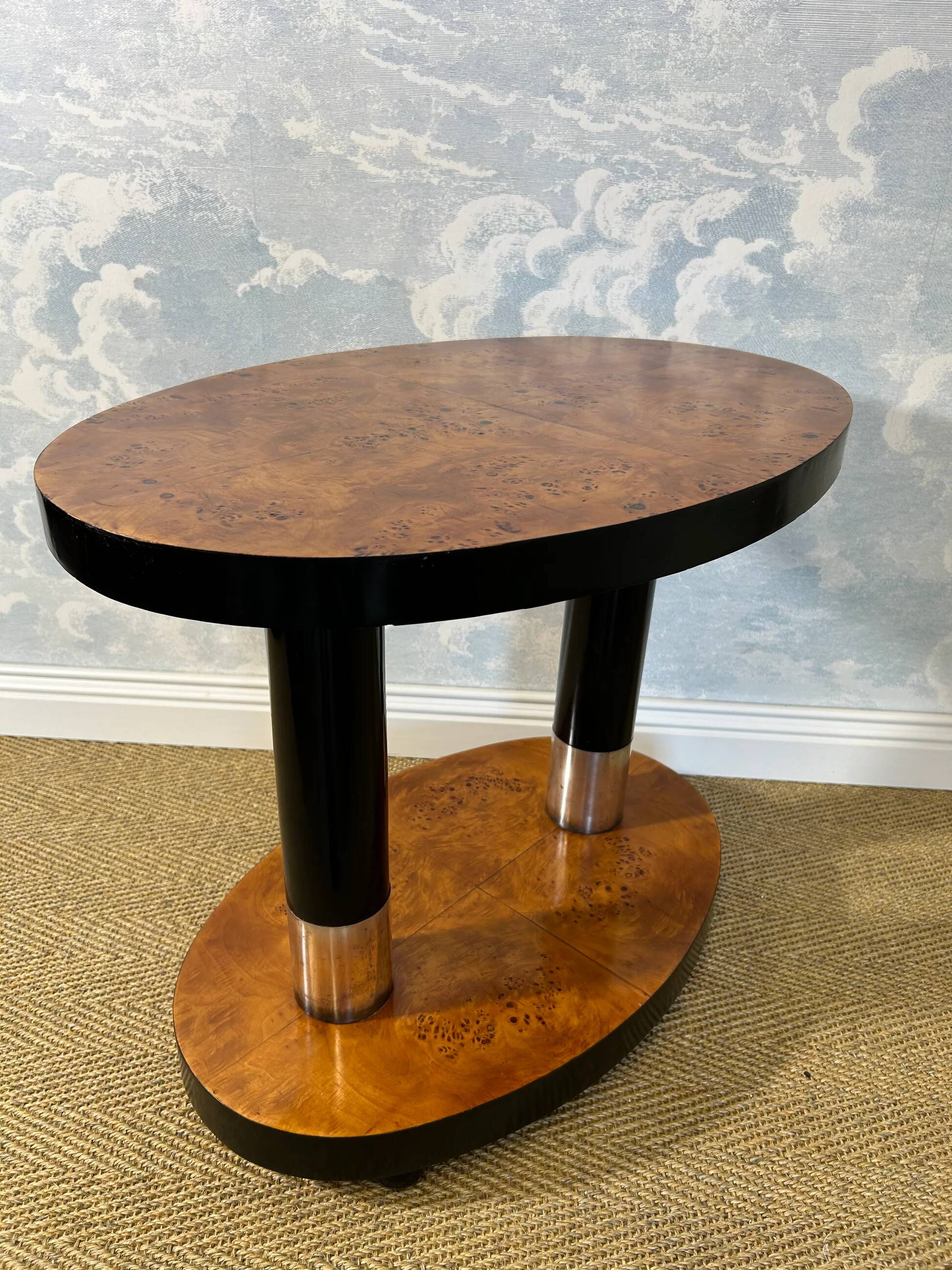 Art Deco side table with walnut burl veneer, France, 1930s.