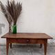 Table basse de ferme rustique en fruitier 1900