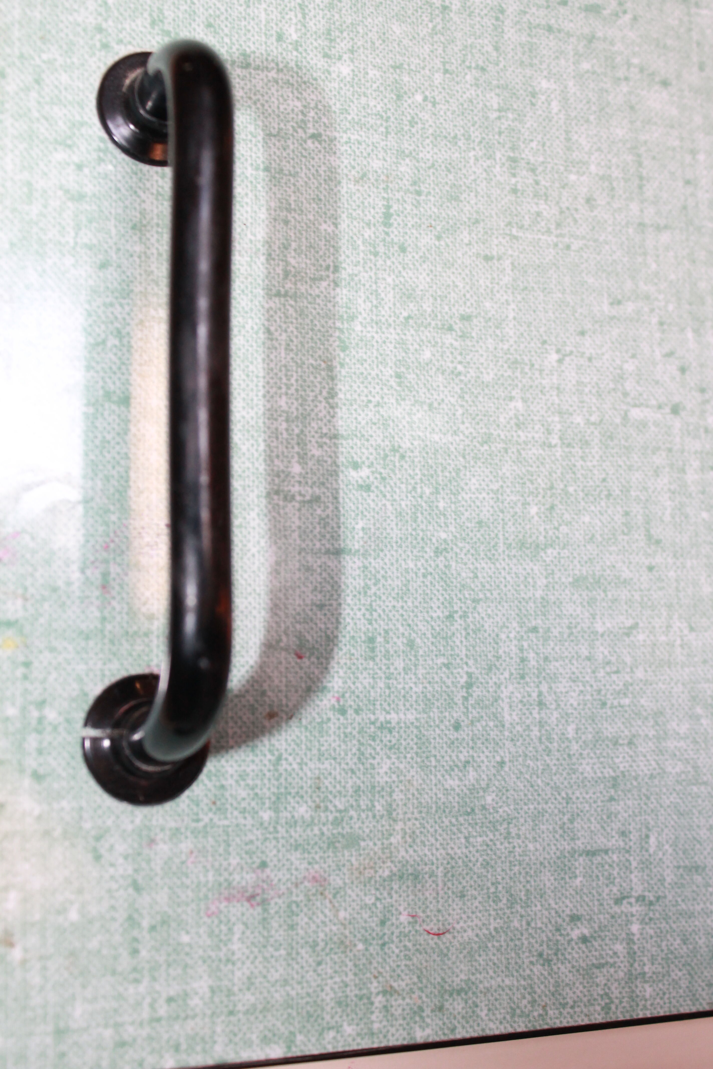 Formica 2-door cabinet