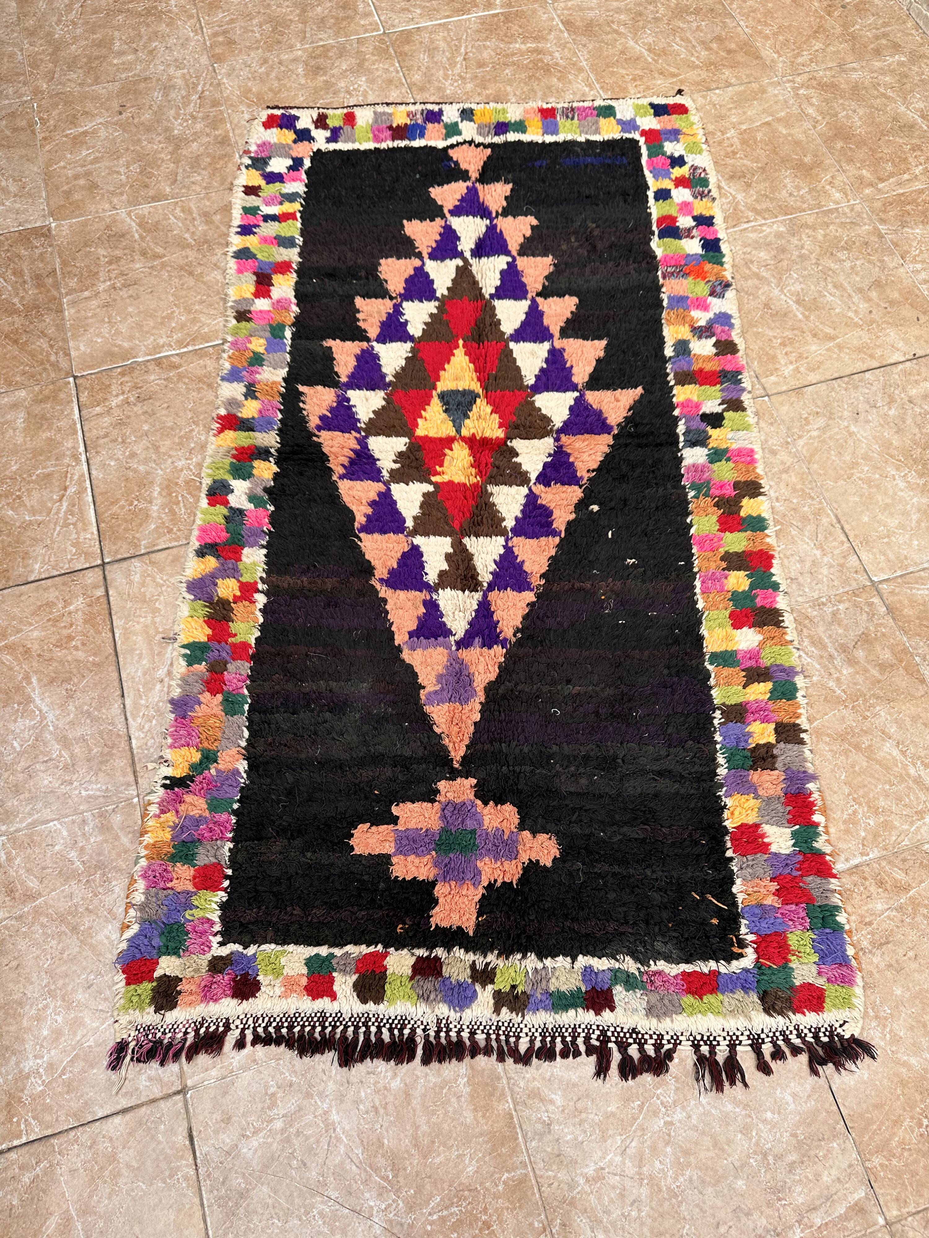 Handmade Moroccan Berber rug: Small model in cream Beni Ouarain wool