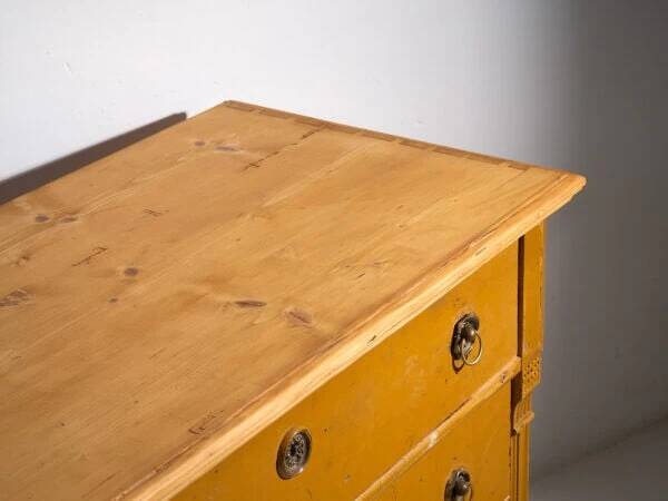 Large antique four-drawer chest (circa 1920)