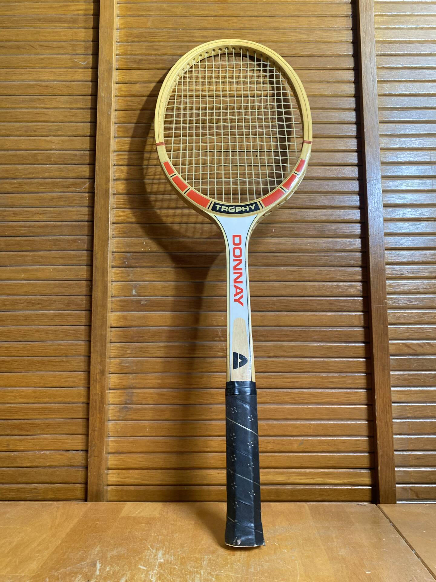 Vintage DONNAY Trophy Wooden Tennis Racket Sport #E224