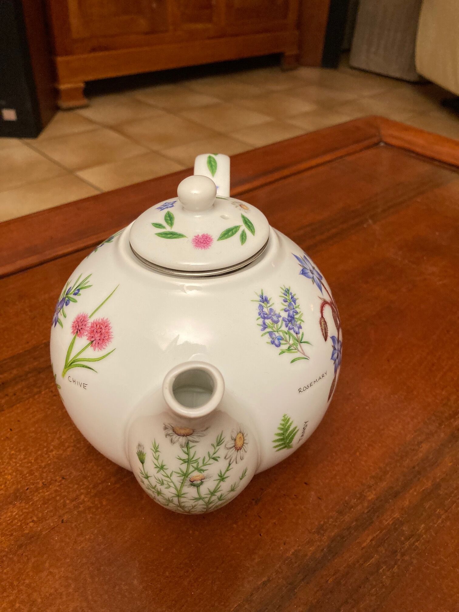 Théière au décor fleuri, 1000ml, passoire intégrée